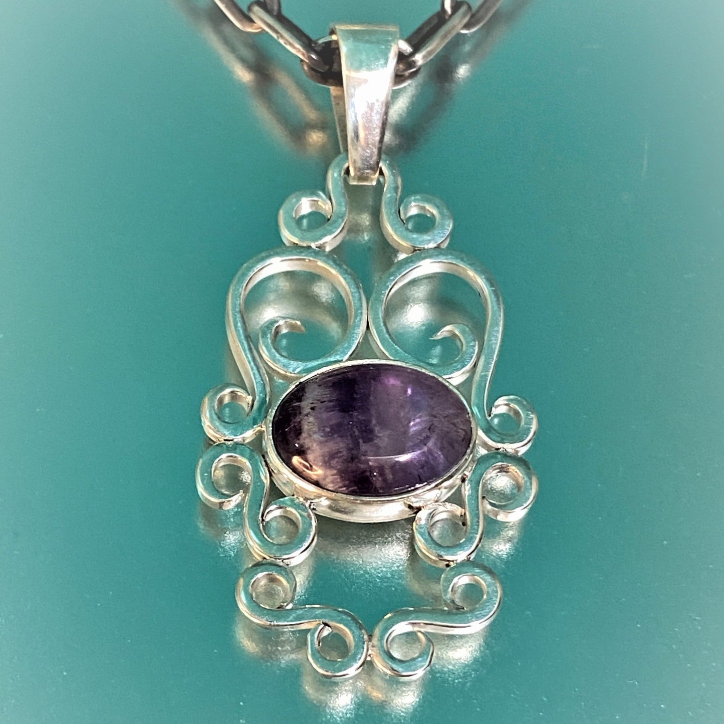 Dije Amatista Ovalada Artesanal