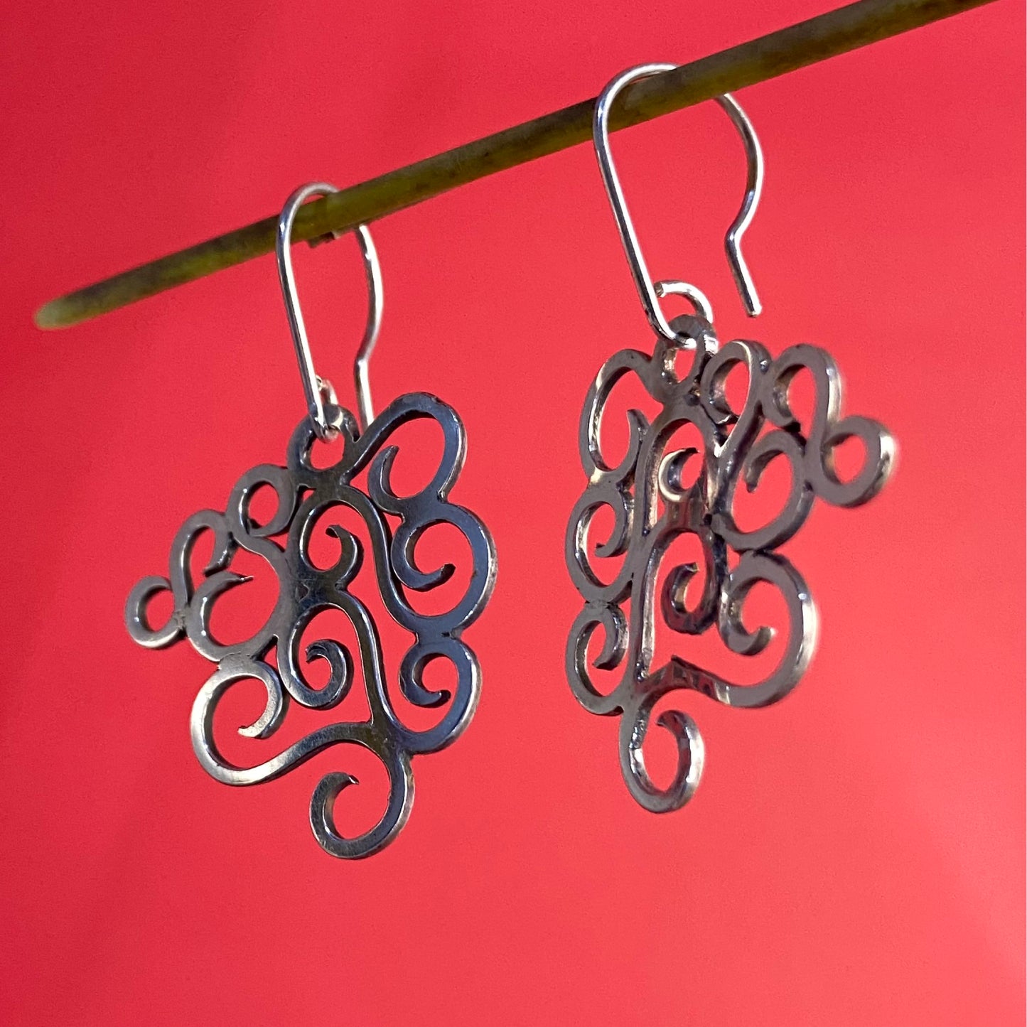 Aretes Diseño Curvo en Plata Artesanal